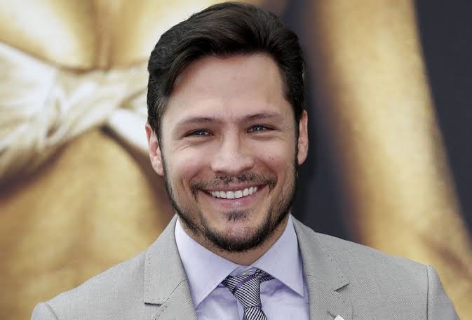 Nick Wechsler - Biography
