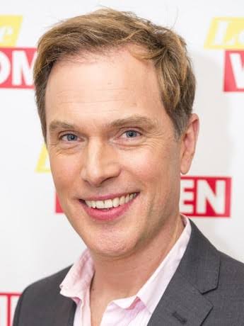 Daniel Lapaine - Biography