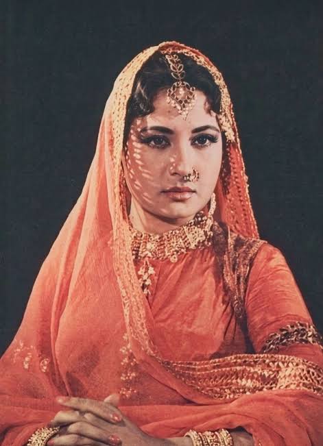 Meena Kumari - Biography