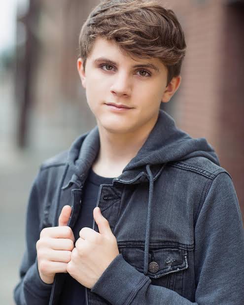 Wil Deusner - Biography
