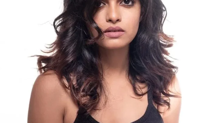 Gopika Ramesh Biography: Age, Height, Parents, Net Worth, Movies, Boyfriend, Instagram