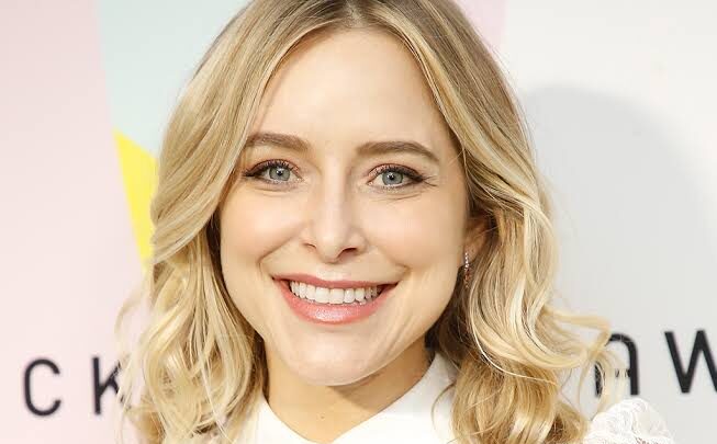 Jenny Mollen Biography: Net Worth, Siblings, Husband, Age, Height, Movies, Comedy, Books, Ethnicity