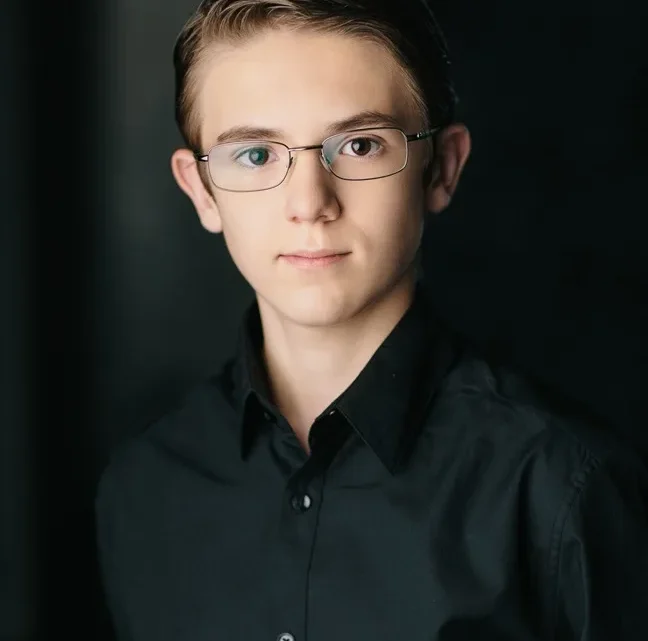 Sean Michael Kyer Biography: Age, Height, Parents, Net Worth, Movies & TV Shows, Girlfriend