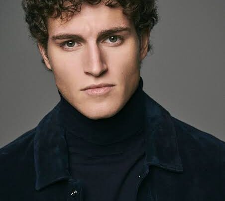 Brandon Spink Biography: Age, Height, Parents, Siblings, Net Worth, Movies & TV Shows, Girlfriend