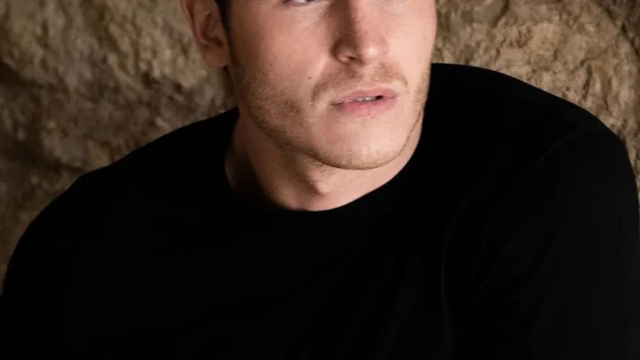 Kieron Moore Biography: Age, Height, Parents, Net Worth, Movies & TV Shows, Girlfriend