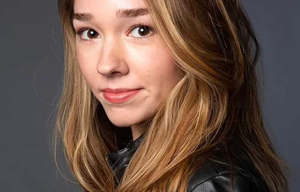 Holly Taylor Biography: Age, Height, Parents, Siblings, Net Worth, Movies & TV Shows, Boyfriend