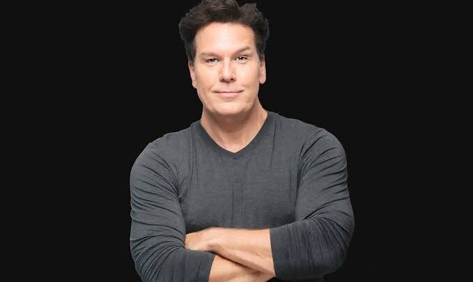Dane Cook Biography: TikTok, Wife, Age, Parents, Height, Net Worth, Movies, Awards, Comedy, YouTube