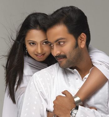 Saranya Bhagyaraj - Biography