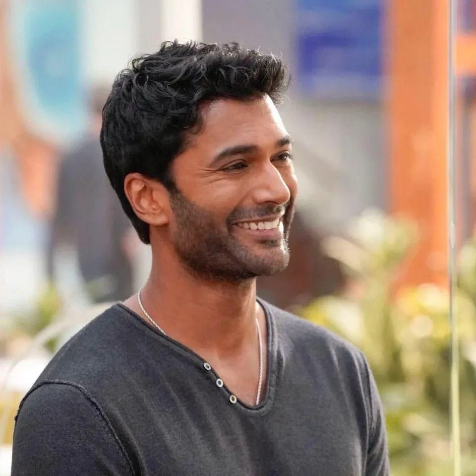 Sendhil Ramamurthy - Biography