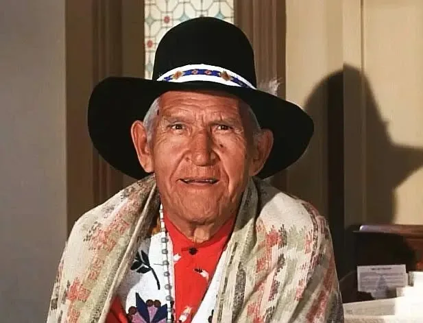 Chief Yowlachie Biography: Ethnicity, Net Worth, Wife, Age, Children, Height, Movies, Songs,  Death, Wikipedia
