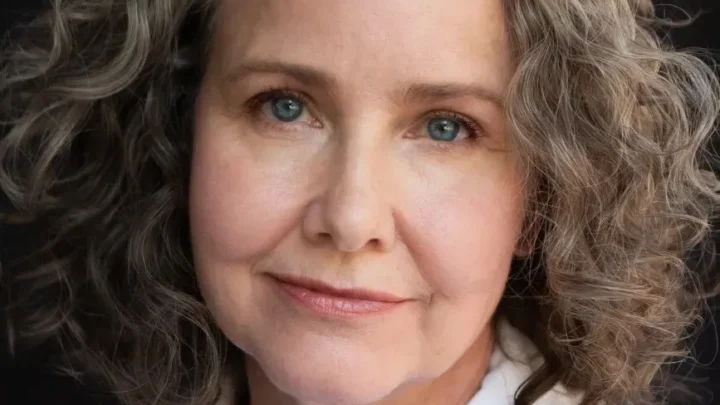 Molly Hagan Biography: Husband, Age, Height, Net Worth, Parents, Movies & TV Shows