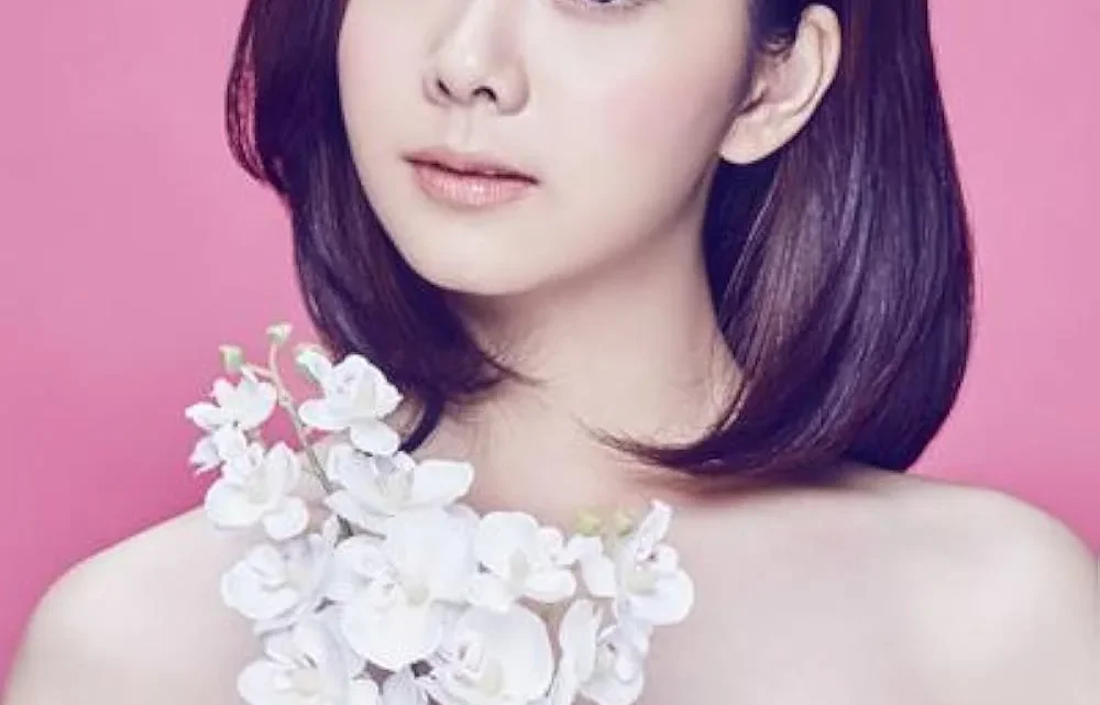 Tan Songyun Biography: Age, Parents, Net Worth, Height, Movies & TV Shows, Songs, Boyfriend