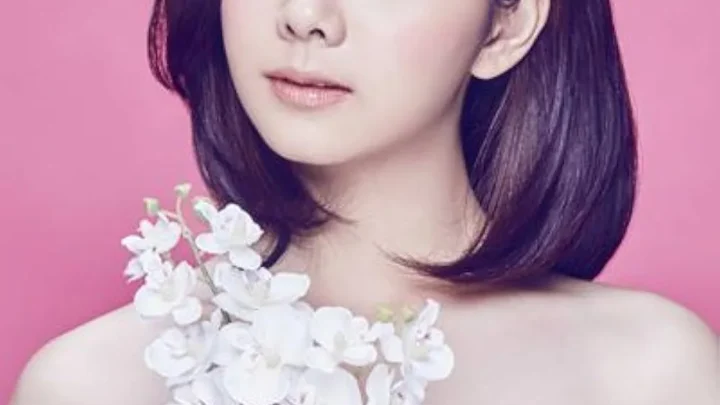 Tan Songyun Biography: Age, Parents, Net Worth, Height, Movies & TV Shows, Songs, Boyfriend