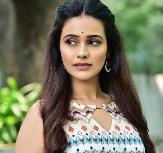 Akshaya Gurav Biography: Husband, Age, Net Worth, Height, Movies & TV Shows