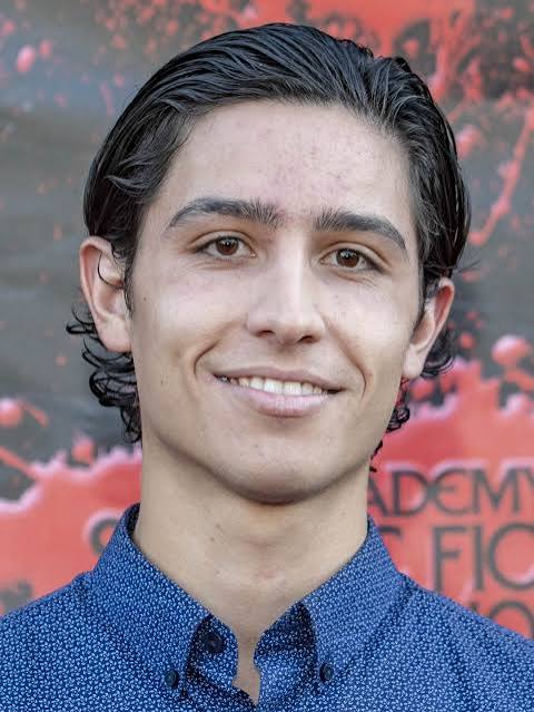 Lorenzo James Henrie Biography: Wife, Age, Height, Net Worth, TV Shows, Children, Awards, Instagram