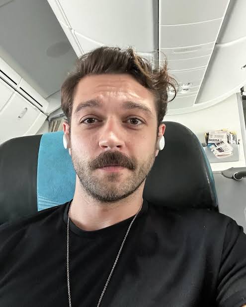 Furkan Andıç - Biography