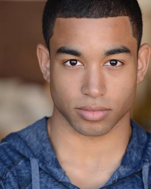 Tom Williamson Biography: Age, Parents, Height, Net Worth, Movies & TV Shows, Partner