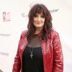 Meredith Brooks - Biography