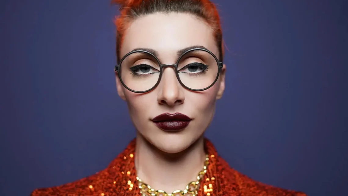 Amy Noonan Biography: Age, Husband, Parents, Net Worth, Songs, Height, Albums, Instagram, Career