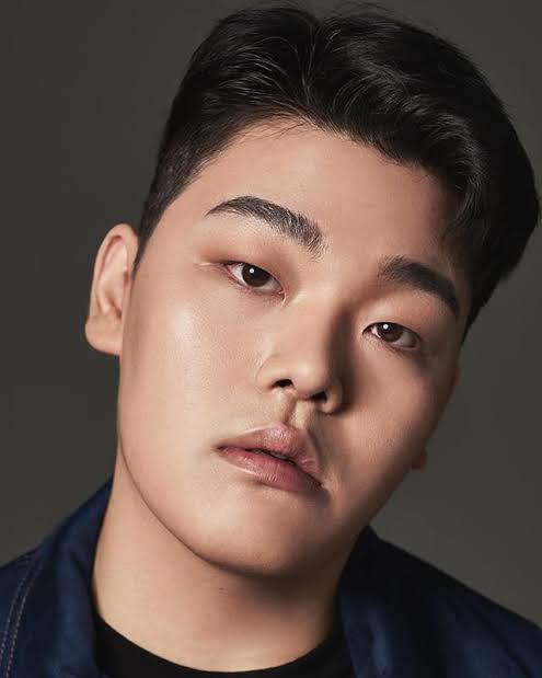 Lee Woo-Je - Biography