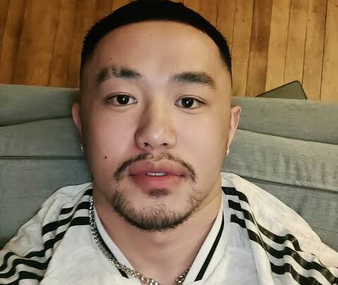 Bee Vang Biography: Age, Siblings, Awards, Net Worth, Parents, Fiancèe,  Books, Movies, Height, Instagram