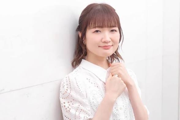 Atsumi Tanezaki - Biography