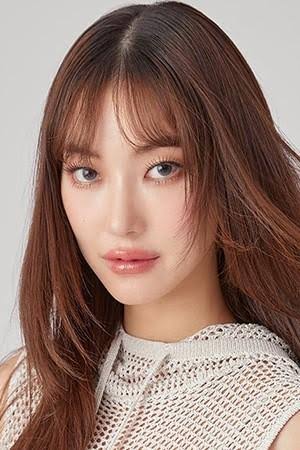 Prariyapit Yu Biography: Net Worth, Age, Songs, Movies, Parents, TikTok, Awards, Songs, Nationality