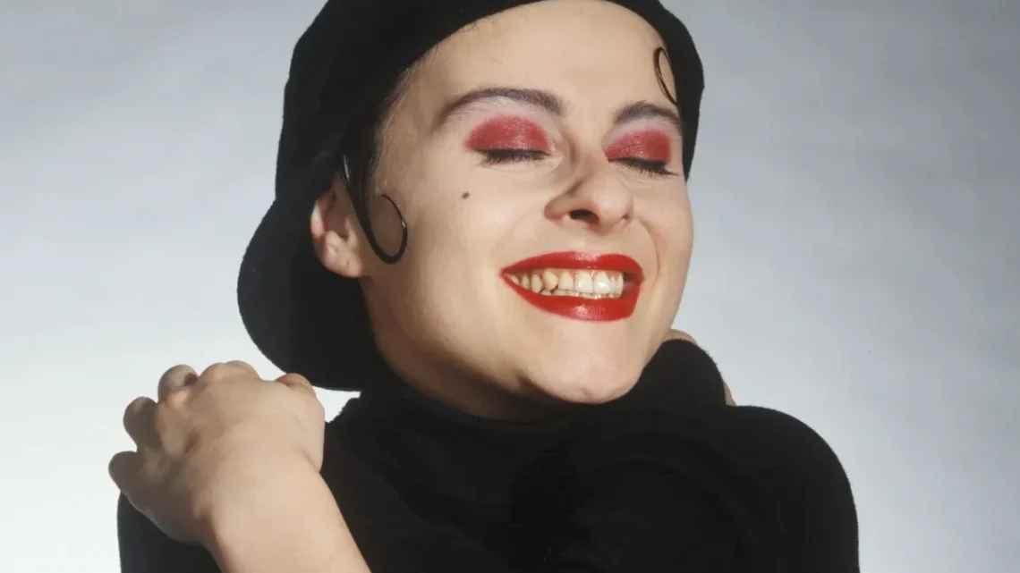 Lisa Stansfield Biography: Age, Husbands, Parents, Siblings, Net Worth, Songs, Height
