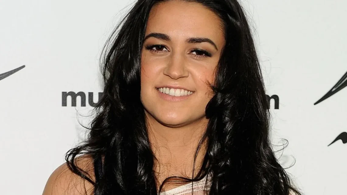 Kat Dahlia Biography: Age, Net Worth, Parents, Songs, Albums, Height, Partner, Career