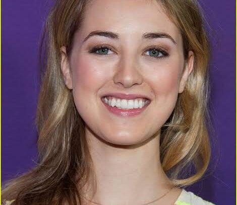 Ella Rae Peck Biography: Boyfriend, Age, Net Worth, Parents, Movies, TV Shows, Awards, Instagram