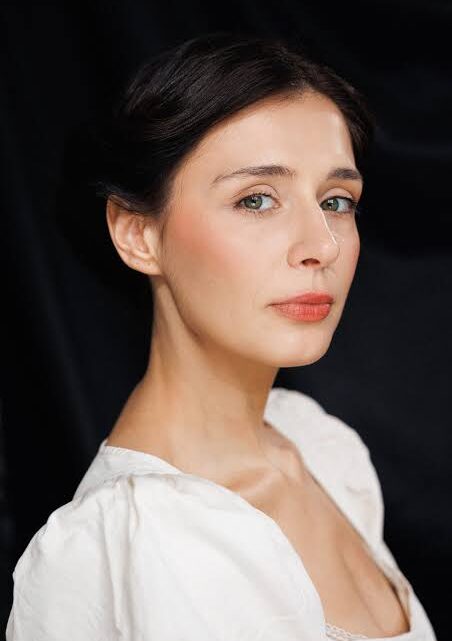 Sylwia Gola Biography: Age, Height, Net Worth, Parents, Movies, Husband, Awards
