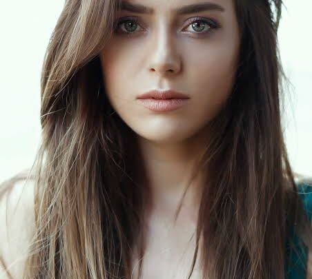 Zeynep Elçin Biography: Age, Height, Net Worth, Parents, Boyfriend, Movies, Ethnicity, Awards