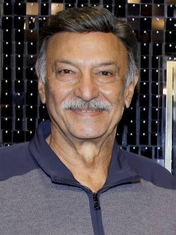 Suresh Oberoi Biography: Children, Age, Net Worth, Height, Wife, Awards, Ethnicity, Movies