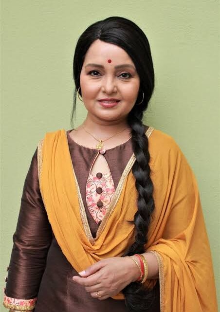 Ananya Khare Biography: Age, Husband, Net Worth, Height, Ethnicity, Movies, TV Shows