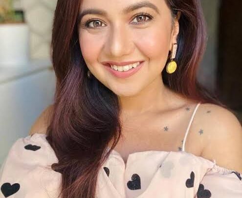 Roopal Tyagi Biography: Awards, Husband, Net Worth, Height, Age, Movies, Siblings, TV Shows