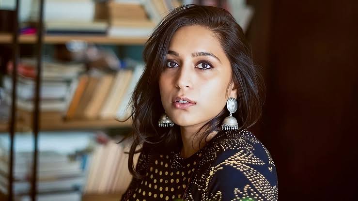 Zoya Hussain Biography: Awards, Parents, Net Worth, Age, Ethnicity, Boyfriend, Movies