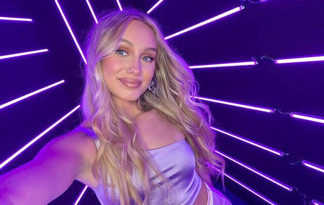 Alison Ogden Biography: Partner, Movies, Net Worth, Age, Songs, Wiki, Pictures, Instagram, Height