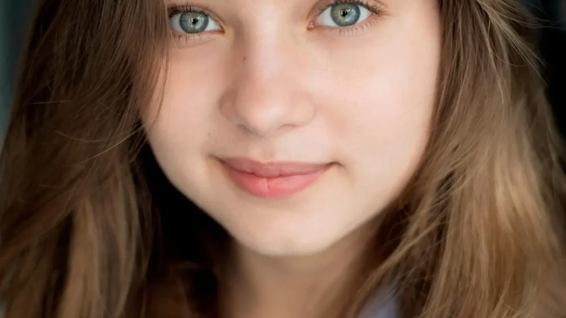 Sophie Leonard Biography: Boyfriend, Age, Movies, TV Shows, Net Worth, Instagram, Height, Awards