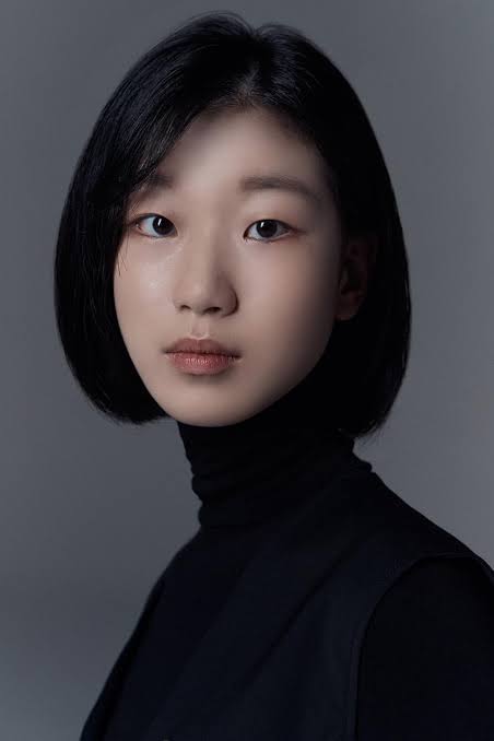 Lee Ji-won - Biography