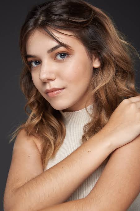 Paula Gallego - Biography