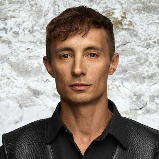 Daniel Adams-Ray Biography: Net Worth, Height, Girlfriend, Ethnicity, Awards, Songs, Instagram