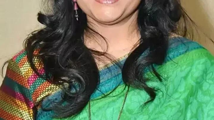 Renuka Shahane Biography: Height, Children, Net Worth, Age, Awards, Husband, Ethnicity, Movies