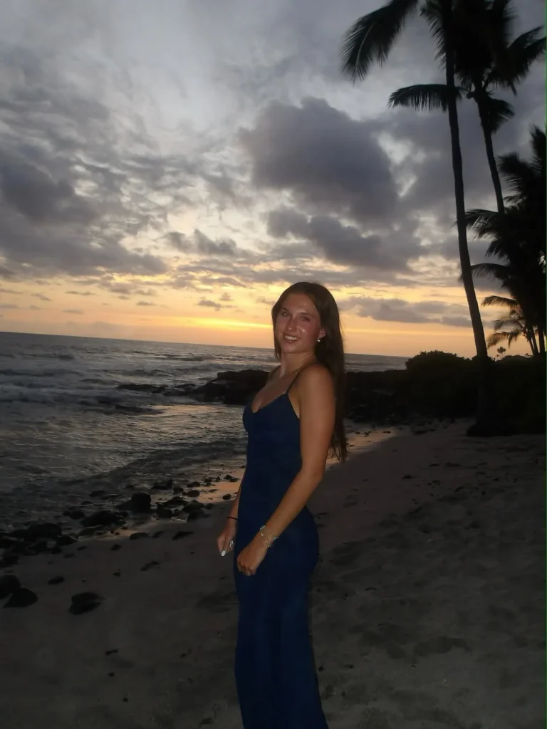 Alexis Clagett - Biography