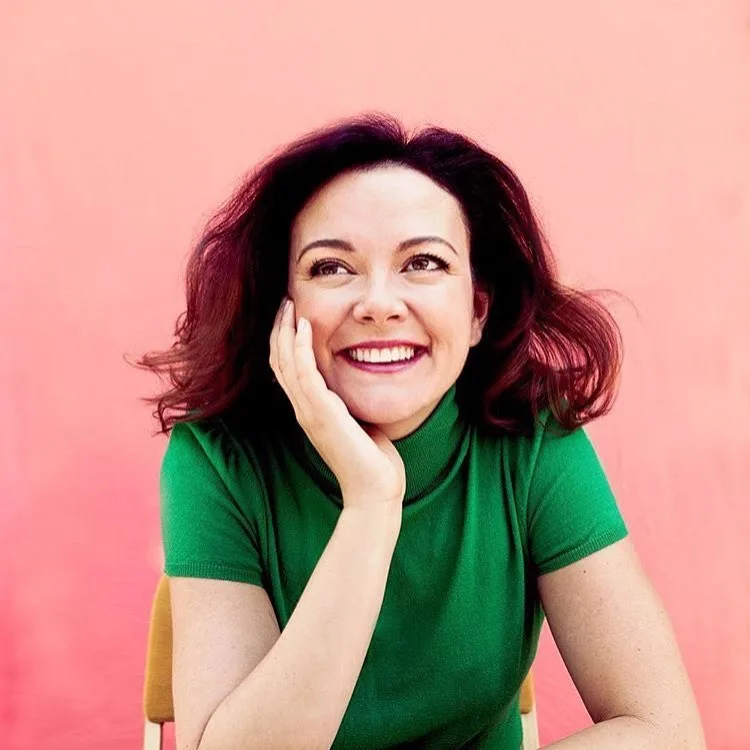 Mary Kate Schellhardt - Biography