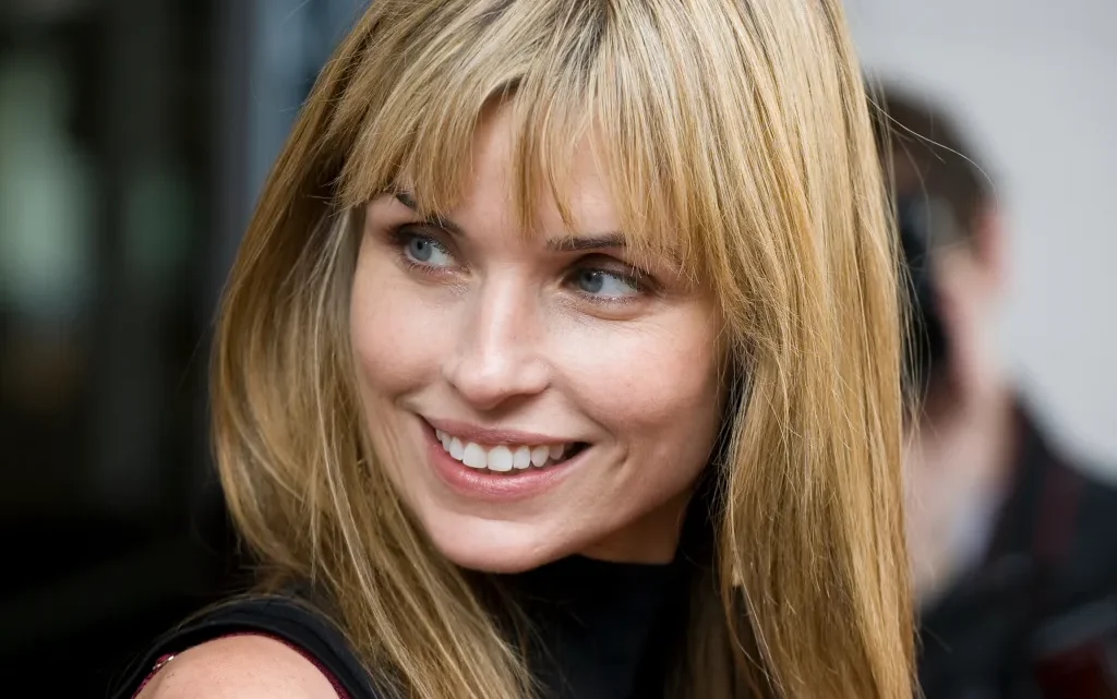 Polly Shannon Biography: Husband, Age, Net Worth, Height, Parents, Children, Movies, Awards, Books, Instagram