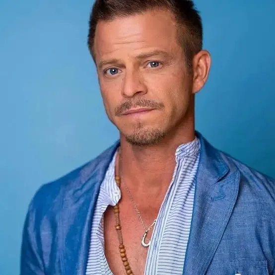 Carmine Giovinazzo Biography: Age, Wife, Parents, Movies, Net Worth, Height, Wiki, Books, Instagram, Ethnicity
