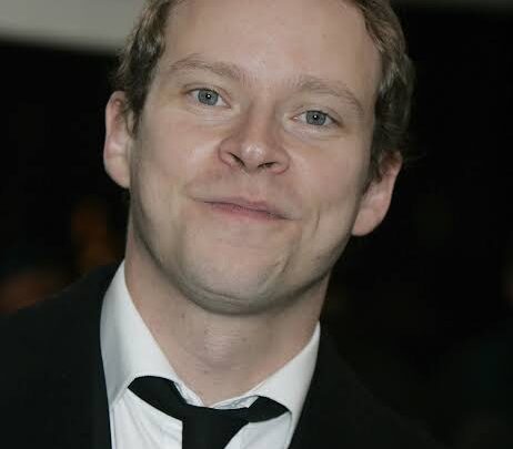 Robert Webb Biography: Net Worth, Ethnicity, Height, Wife, Movies, Awards, Age, Parents