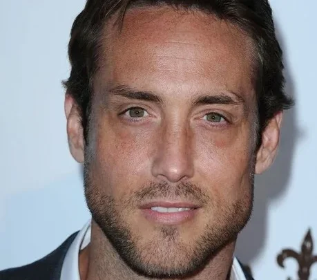 Johnny Strong Biography: Movies, Net Worth, Age, Wife, Height, Songs, Kids, Siblings, Medals, Ethnicity