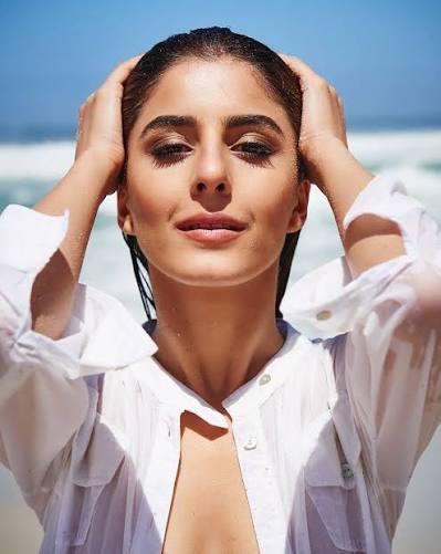 Isha Talwar Biography: Height, Net Worth, Ethnicity, Age, Awards, Boyfriend, Movies