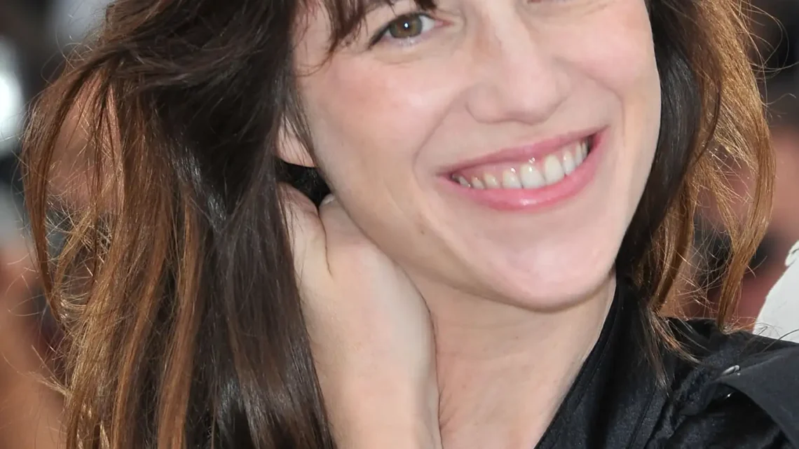 Charlotte Gainsbourg Biography: Partner, Age, Kids, Height, Net Worth, Parents, Movies & Albums, Siblings